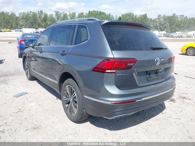 3VV4B7AX0JM121126 Volkswagen Tiguan