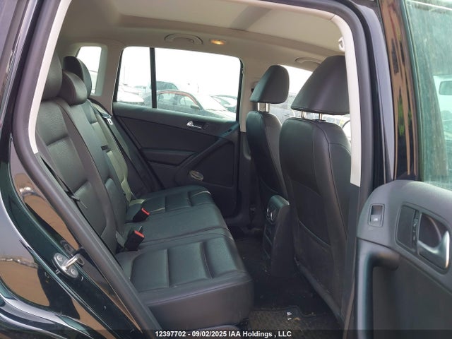 WVGJV3AX0EW573435 Volkswagen Tiguan