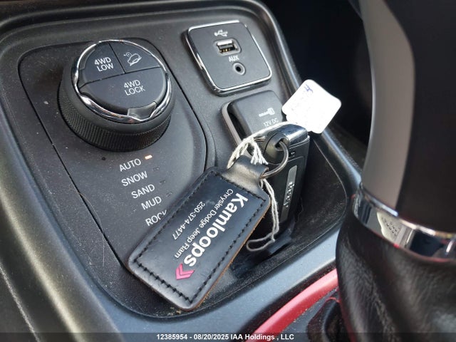 3C4NJDDB3JT128310 Jeep Compass