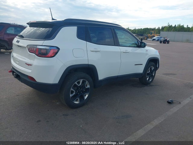 3C4NJDDB3JT128310 Jeep Compass