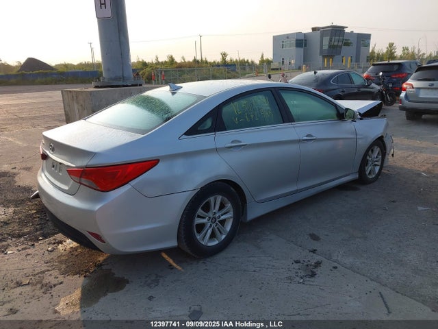 Hyundai gamma 2014 5NPEB4AC5EH872345 Image 4
