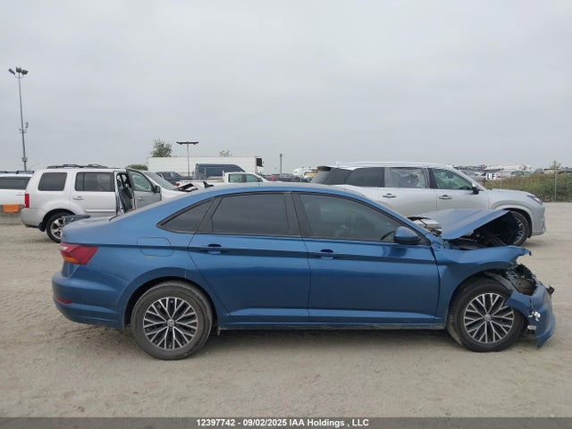 3VWE57BU8KM035558 Volkswagen 1.8 tsi
