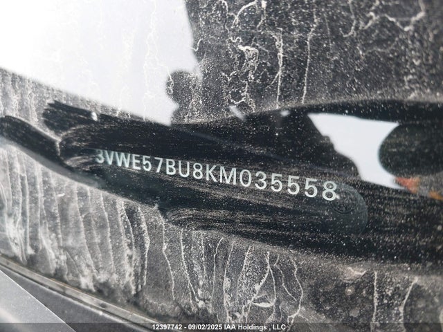 3VWE57BU8KM035558 Volkswagen 1.8 tsi