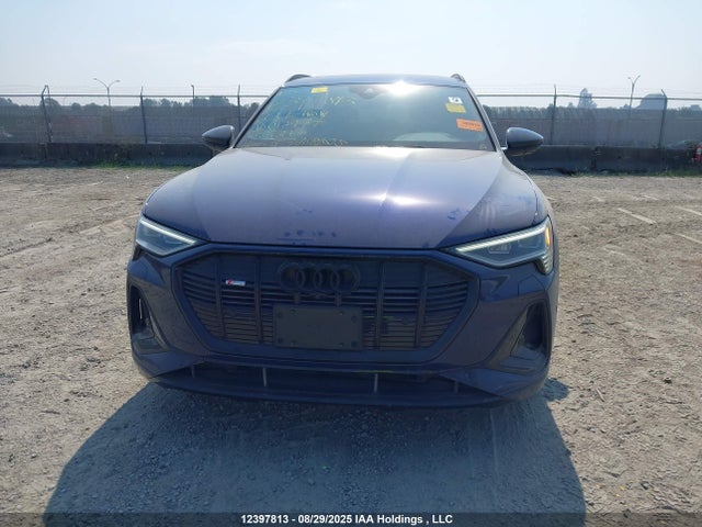 WA1AAAGE4NB012974 Audi E-Tron