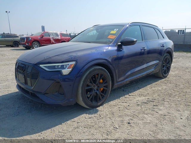 WA1AAAGE4NB012974 Audi E-Tron