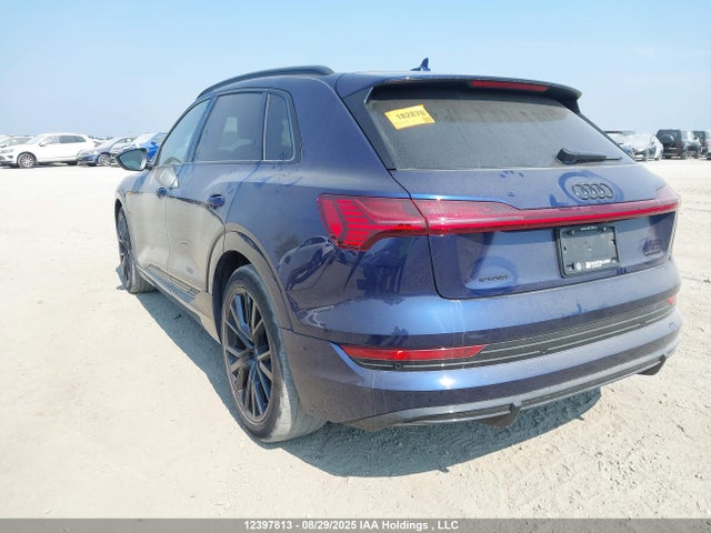 WA1AAAGE4NB012974 Audi E-Tron