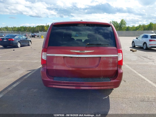 2C4RC1HGXER361092 Chrysler Town and Country