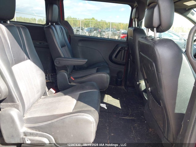 2C4RC1HGXER361092 Chrysler Town and Country