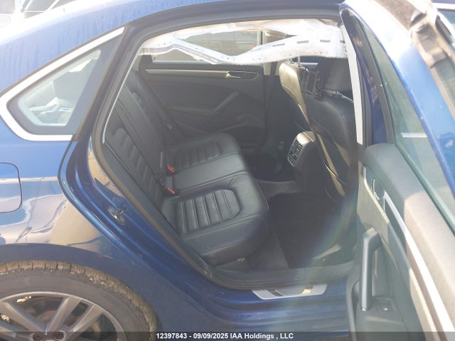 1VWCS7A32GC046704 Volkswagen Passat