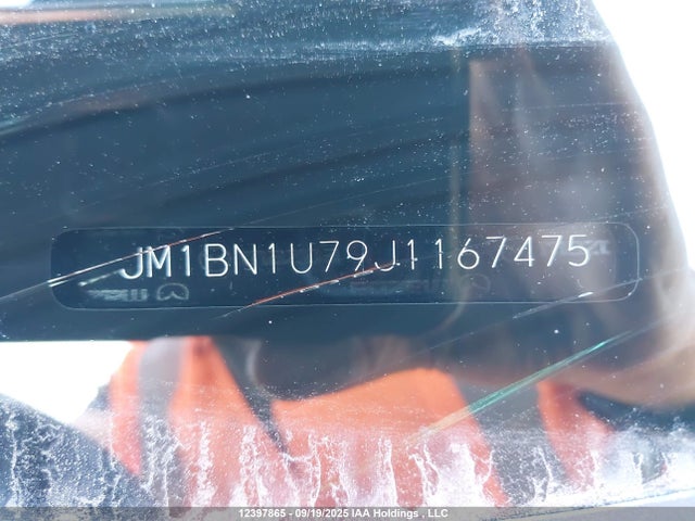JM1BN1U79J1167475 Mazda pe