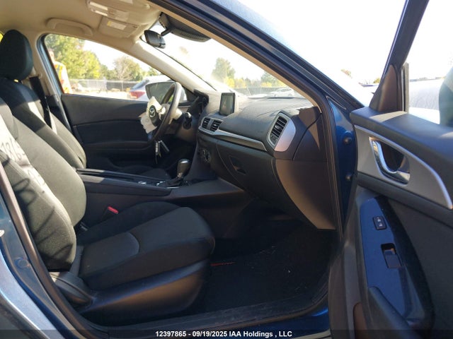 JM1BN1U79J1167475 Mazda pe