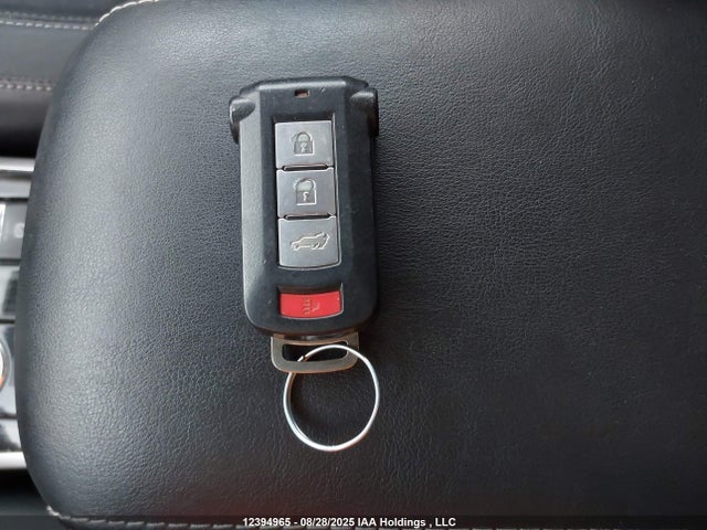 JA4J24A50JZ617051 Mitsubishi s61 - y61