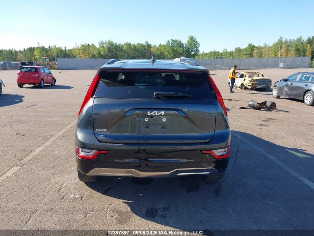 KNDCT3L18S5133637 KIA 2025