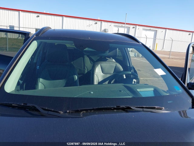 KNDCT3L18S5133637 KIA 2025