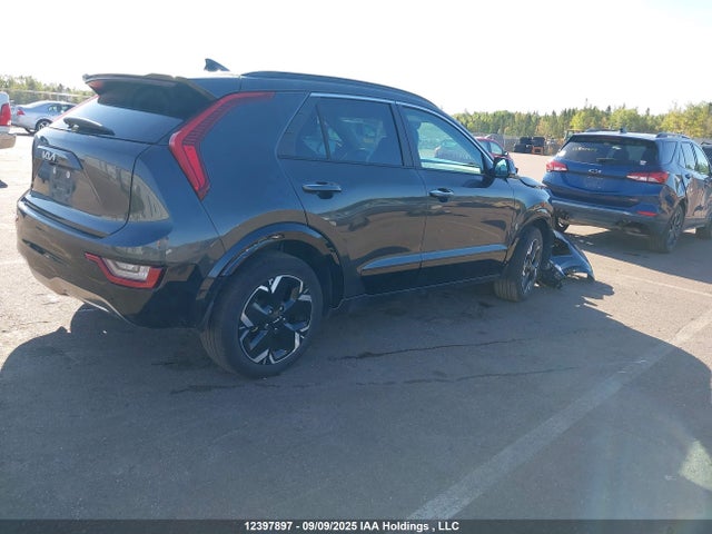 KNDCT3L18S5133637 KIA 2025