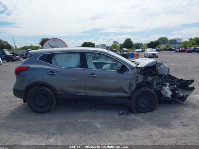 JN1BJ1CP4JW181416 Nissan Qashqai S/sv