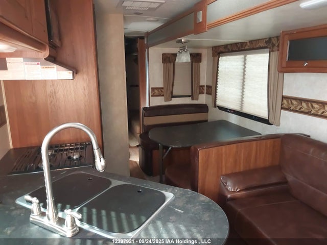 Keystone Premier 2015 4YDT31B22FD421029 Image 12