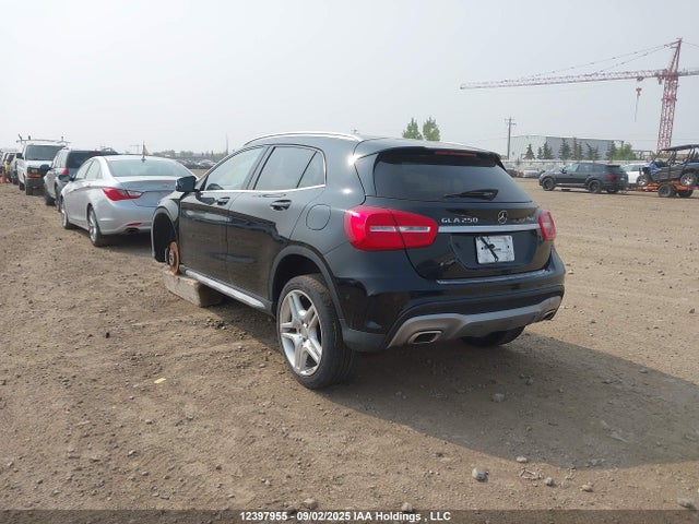 WDCTG4GBXFJ157474 Mercedes-Benz GLA-Class