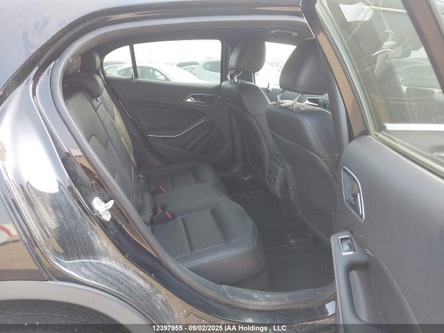 WDCTG4GBXFJ157474 Mercedes-Benz GLA-Class