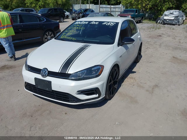 WVWVF7AUXJW147455 Volkswagen 2018