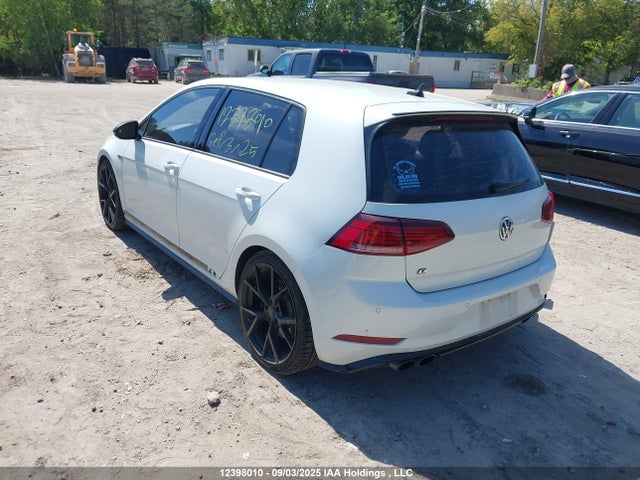 WVWVF7AUXJW147455 Volkswagen 2018
