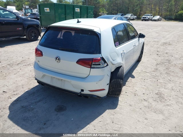 WVWVF7AUXJW147455 Volkswagen 2018