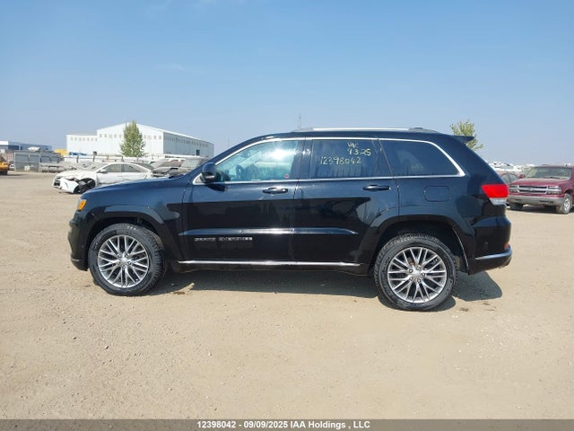 1C4RJFJG0JC211590 Jeep Grand Cherokee