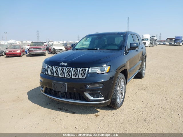 1C4RJFJG0JC211590 Jeep Grand Cherokee