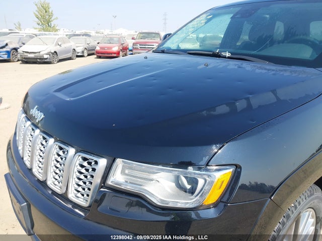 1C4RJFJG0JC211590 Jeep Grand Cherokee