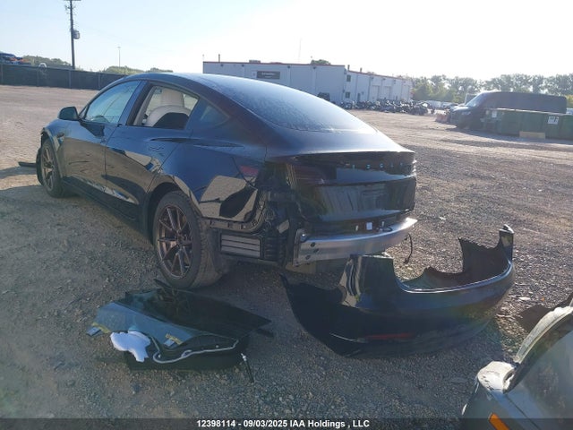 5YJ3E1EA4MF973086 Tesla MODEL 3