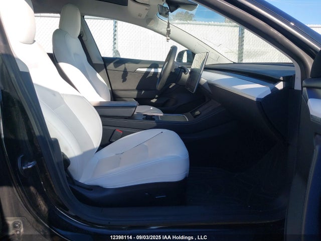 5YJ3E1EA4MF973086 Tesla MODEL 3