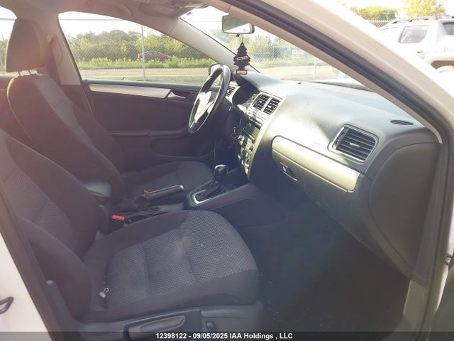 3VWD07AJ3EM391065 Volkswagen Jetta