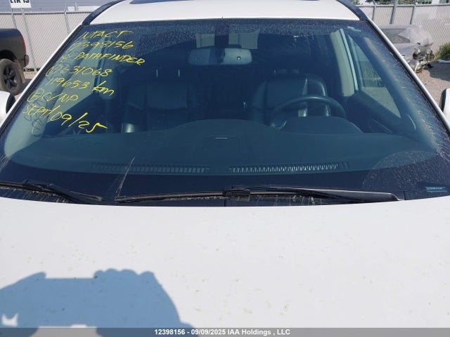 5N1DR2MM4JC631068 Nissan Pathfinder