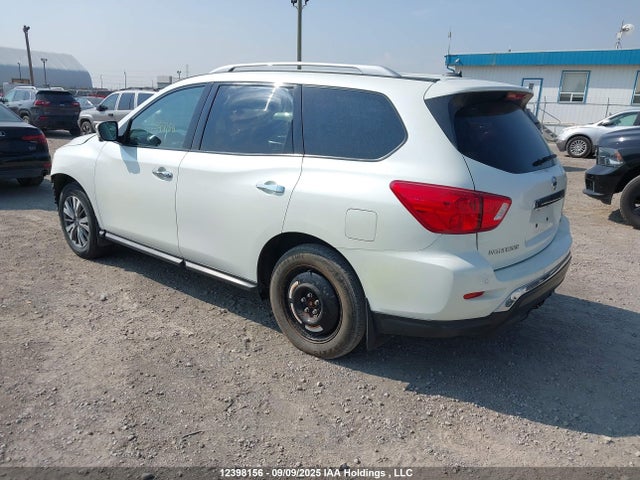 5N1DR2MM4JC631068 Nissan Pathfinder
