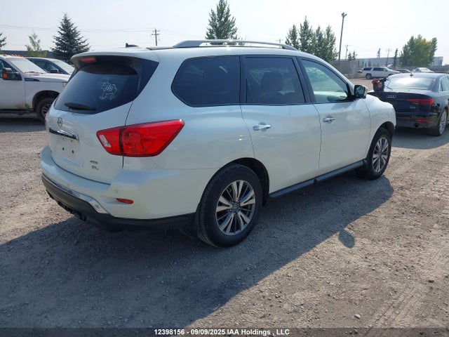 5N1DR2MM4JC631068 Nissan Pathfinder