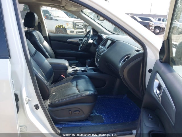 5N1DR2MM4JC631068 Nissan Pathfinder