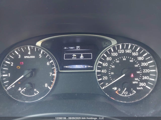 5N1DR2MM4JC631068 Nissan Pathfinder