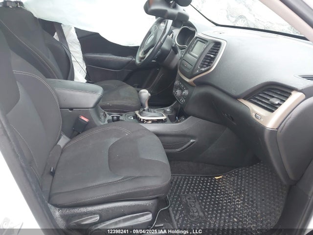 1C4PJMCS1GW141389 Jeep Cherokee