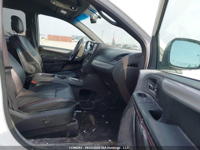 2C4RDGEG1HR550495 Dodge Grand Caravan