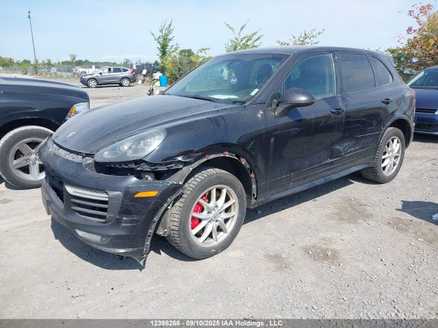 Porsche Cayenne 2016 WP1AD2A29GLA75419 Image 2