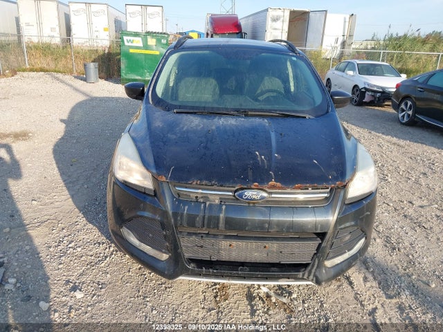 1FMCU9GX5EUA08017 Ford Escape