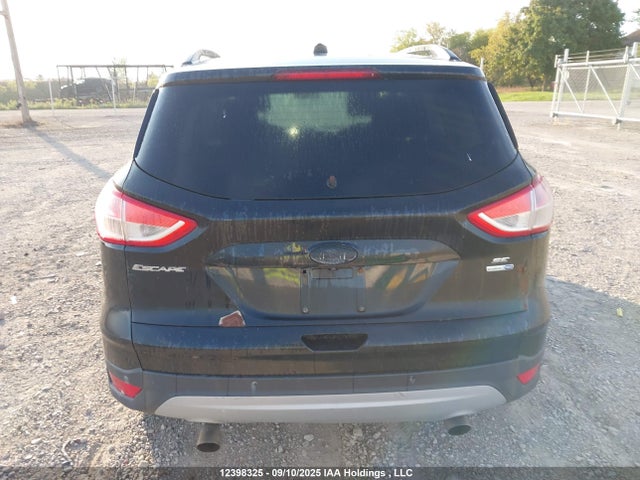 1FMCU9GX5EUA08017 Ford Escape