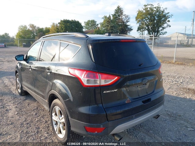 1FMCU9GX5EUA08017 Ford Escape