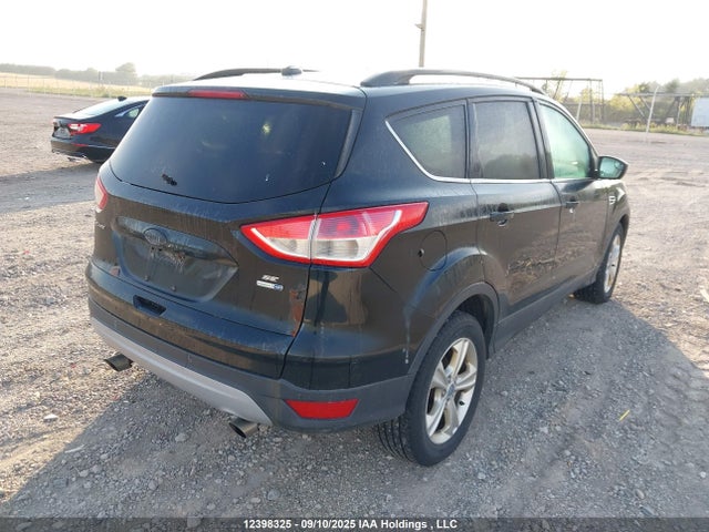 1FMCU9GX5EUA08017 Ford Escape