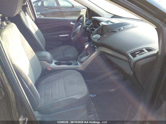 1FMCU9GX5EUA08017 Ford Escape