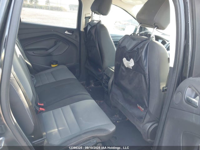 1FMCU9GX5EUA08017 Ford Escape