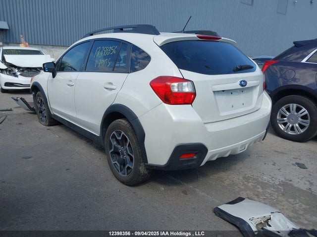 Subaru naturally aspirated 2016 JF2GPABCXG8241195 Image 3
