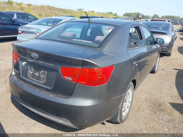 KIA dohc mpi theta ii 2013 KNAFT4A21D5731731 Image 4