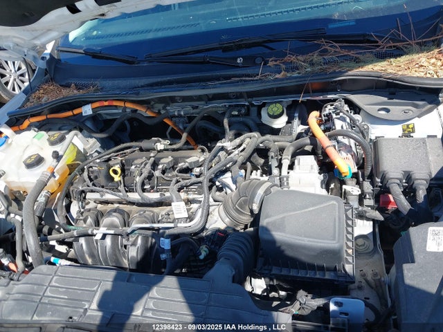 1FMCU9BZ5NUA73605 Ford hev/phev