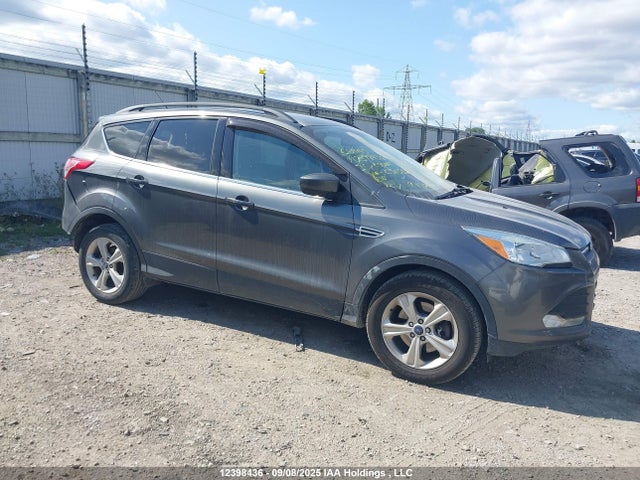 1FMCU9G9XFUC51552 Ford 2015
